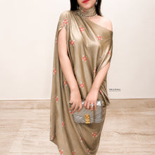 Load image into Gallery viewer, Sabrina Drape
