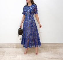 Load image into Gallery viewer, Bertha Lace Dree
