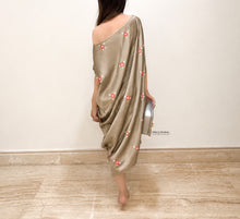 Load image into Gallery viewer, Sabrina Drape
