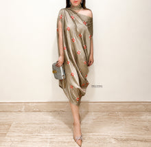 Load image into Gallery viewer, Sabrina Drape

