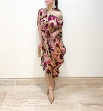 Load image into Gallery viewer, Tulip Drape Kaftaan Set
