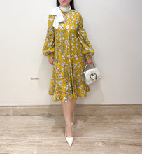 Load image into Gallery viewer, Rabab | Midi Dress
