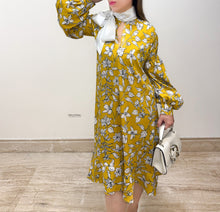 Load image into Gallery viewer, Rabab | Midi Dress

