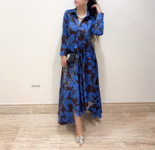 Load image into Gallery viewer, Saiyaara Drape Maxi
