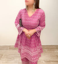 Load image into Gallery viewer, Chloe Kurta Set
