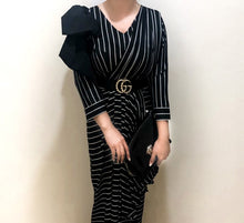 Load image into Gallery viewer, BW Stripes with Bow
